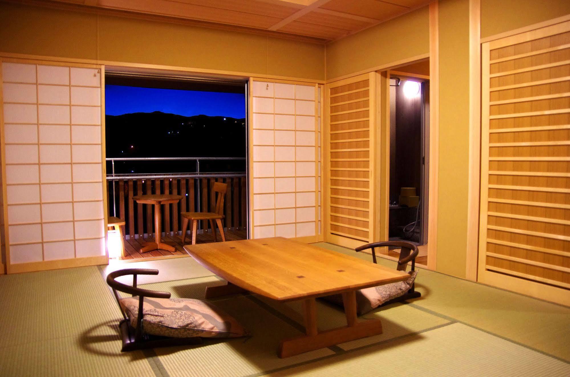 Gero Onsen Yukyunohana Exterior foto